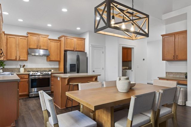 19811 Kenzie Avenue, Bend, OR 97702