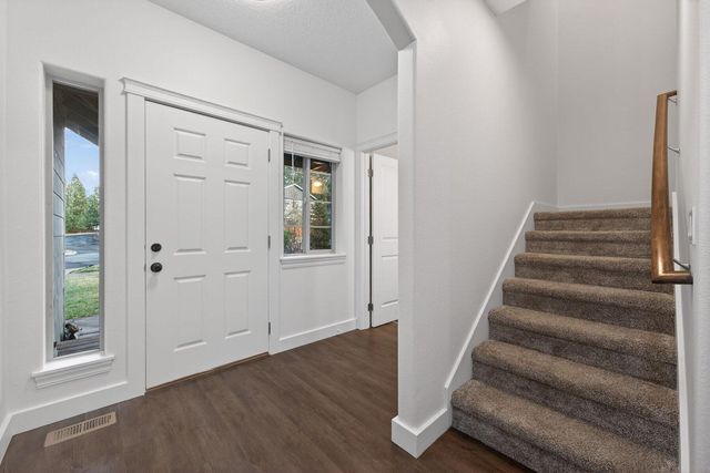 19811 Kenzie Avenue, Bend, OR 97702