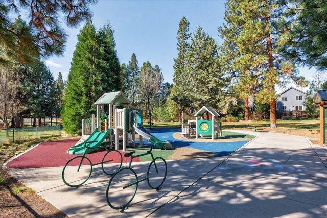 19811 Kenzie Avenue, Bend, OR 97702