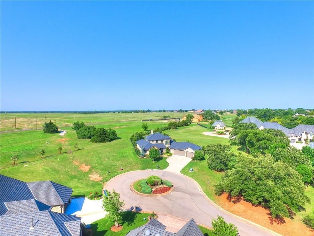 6725 Royale Court, Edmond, OK 73025
