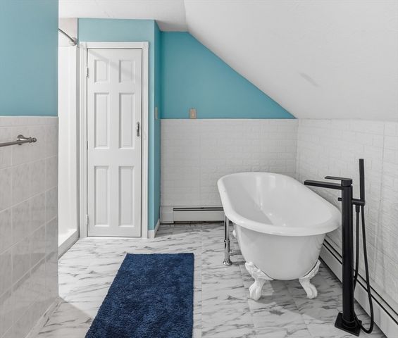 4 Intervale Rd, Rutland, MA 01543