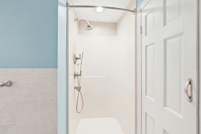 4 Intervale Rd, Rutland, MA 01543