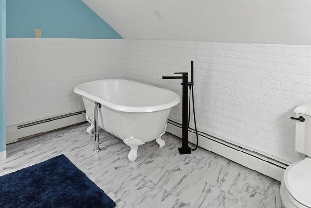 4 Intervale Rd, Rutland, MA 01543