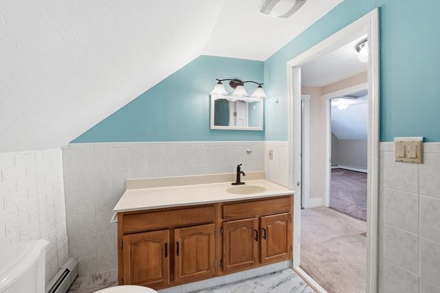 4 Intervale Rd, Rutland, MA 01543