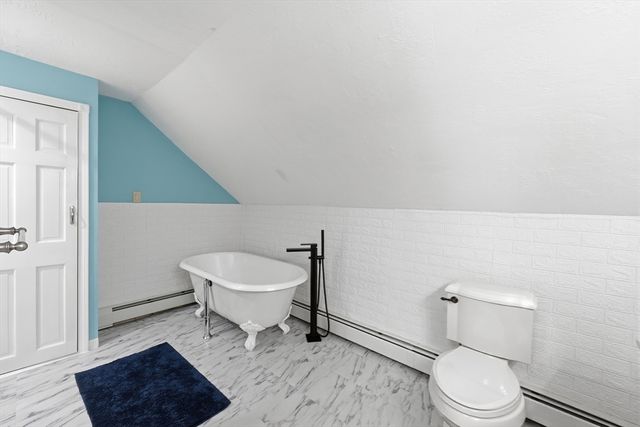 4 Intervale Rd, Rutland, MA 01543