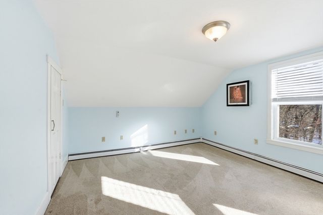 4 Intervale Rd, Rutland, MA 01543