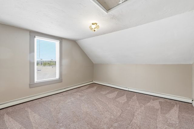 4 Intervale Rd, Rutland, MA 01543