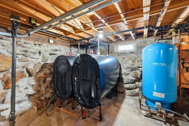 4 Intervale Rd, Rutland, MA 01543