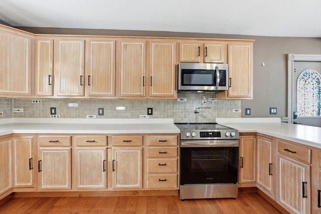 4 Intervale Rd, Rutland, MA 01543