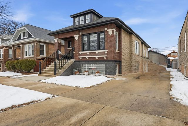 2407 Highland Avenue, Berwyn, IL 60402