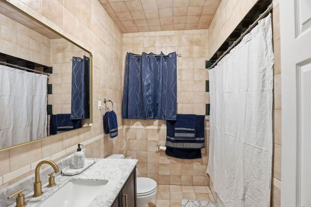 2407 Highland Avenue, Berwyn, IL 60402