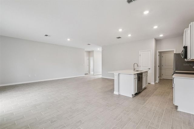 393 MARION OAKS GOLF ROAD, Ocala, FL 34473