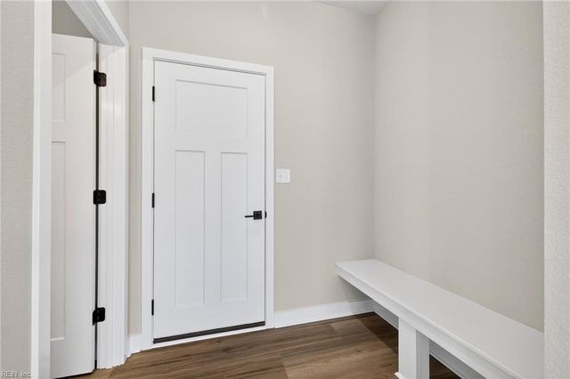 1221 Sebastian CT, Chesapeake, VA 23322