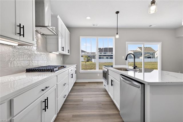 1221 Sebastian CT, Chesapeake, VA 23322