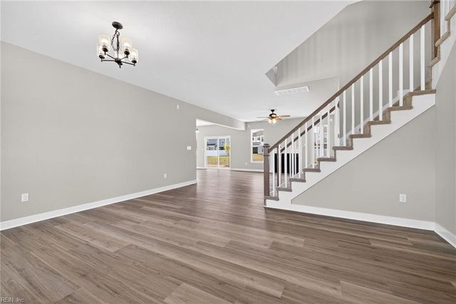 1221 Sebastian CT, Chesapeake, VA 23322