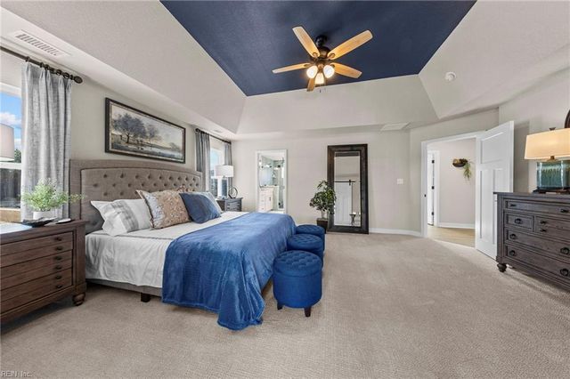 1221 Sebastian CT, Chesapeake, VA 23322