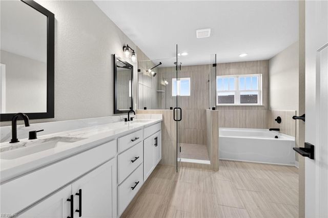 1221 Sebastian CT, Chesapeake, VA 23322