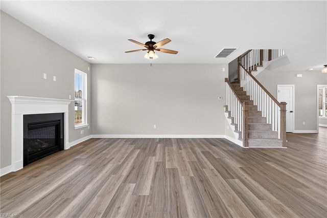 1221 Sebastian CT, Chesapeake, VA 23322