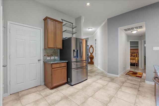 708 Arlington Pointe Drive, League City, TX 77573