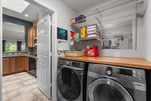 708 Arlington Pointe Drive, League City, TX 77573