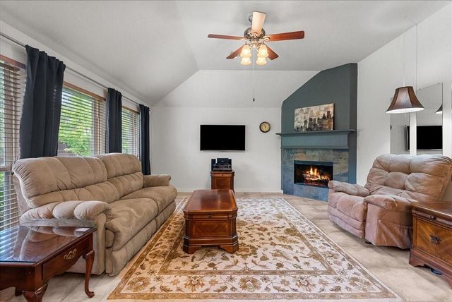 708 Arlington Pointe Drive, League City, TX 77573