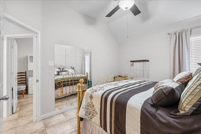 708 Arlington Pointe Drive, League City, TX 77573