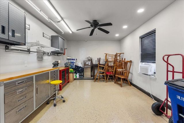 708 Arlington Pointe Drive, League City, TX 77573