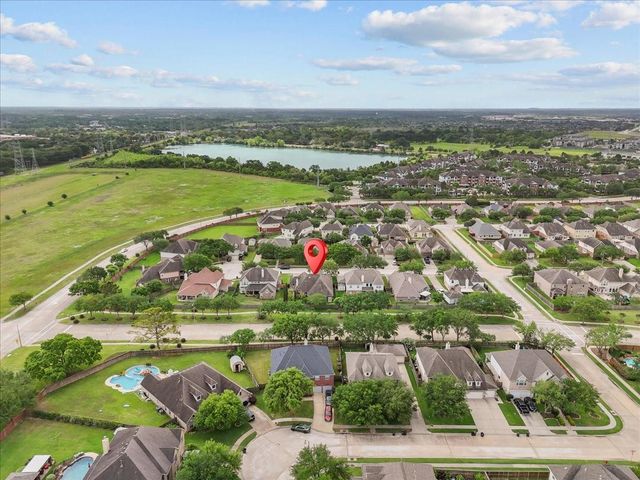 708 Arlington Pointe Drive, League City, TX 77573