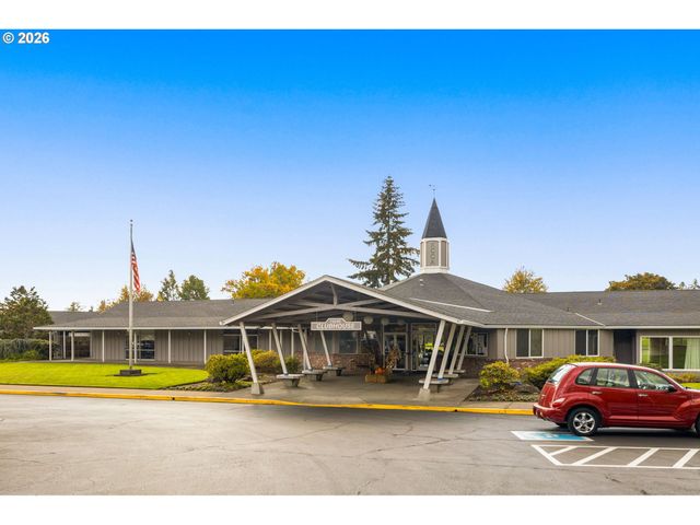 15100 Sw CROWN Dr 6, King City, OR 97224