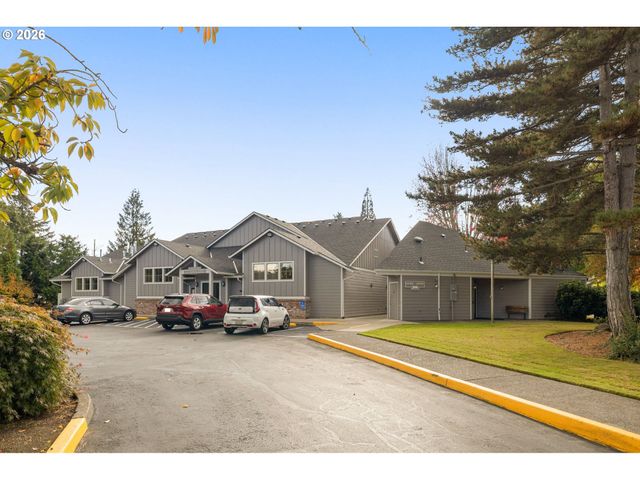 15100 Sw CROWN Dr 6, King City, OR 97224