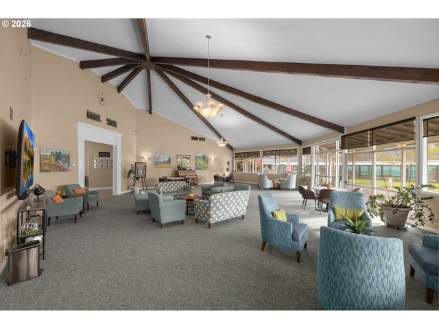 15100 Sw CROWN Dr 6, King City, OR 97224