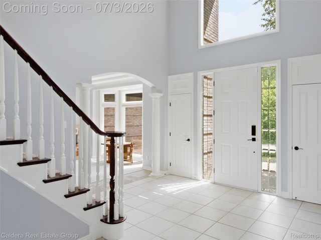 56015 Parkview Drive, Shelby Charter Township, MI 48316