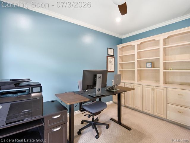 56015 Parkview Drive, Shelby Charter Township, MI 48316