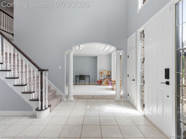56015 Parkview Drive, Shelby Charter Township, MI 48316
