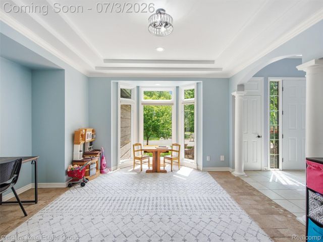 56015 Parkview Drive, Shelby Charter Township, MI 48316