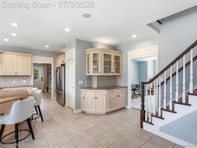 56015 Parkview Drive, Shelby Charter Township, MI 48316