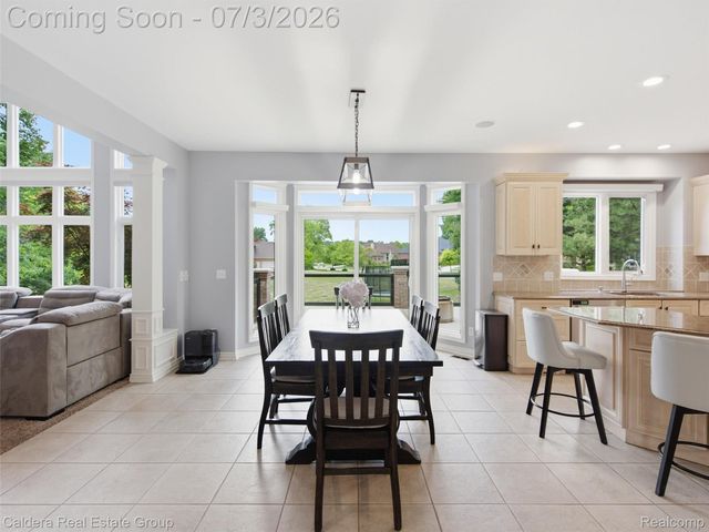 56015 Parkview Drive, Shelby Charter Township, MI 48316