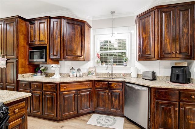 8020 Shannon N Drive, Irvington, AL 36544