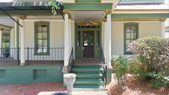 201 E Hill Street, Benson, NC 27504