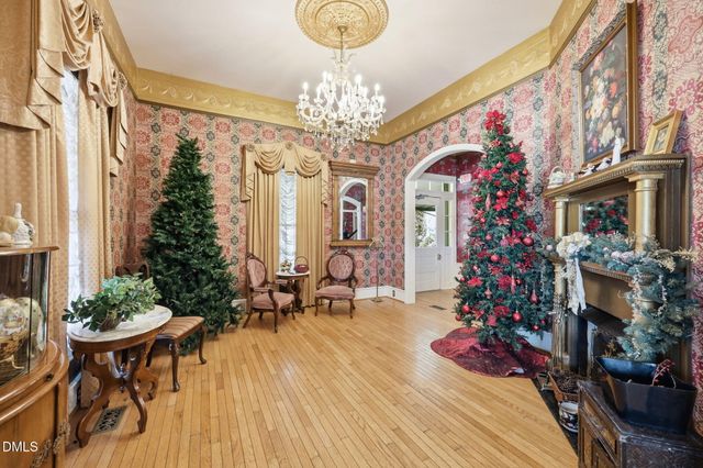 201 E Hill Street, Benson, NC 27504