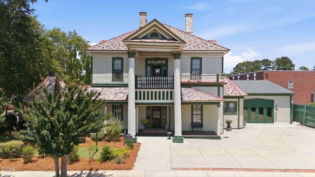 201 E Hill Street, Benson, NC 27504