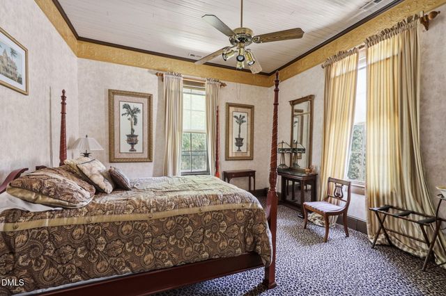 201 E Hill Street, Benson, NC 27504