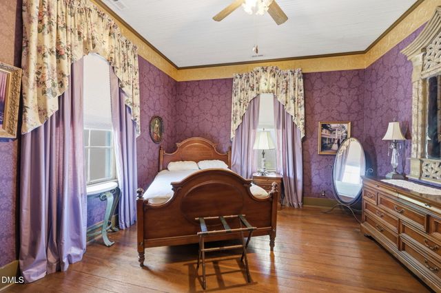 201 E Hill Street, Benson, NC 27504