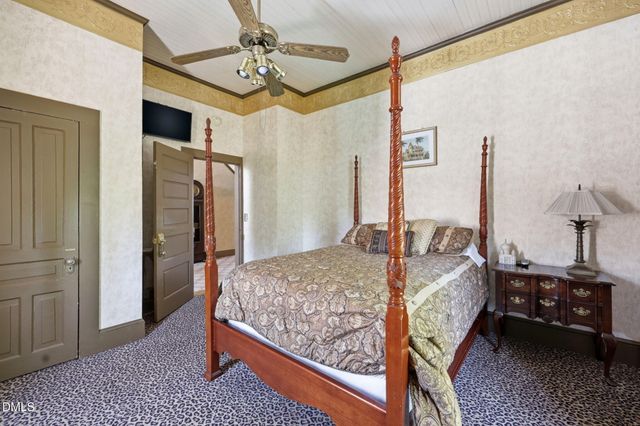 201 E Hill Street, Benson, NC 27504
