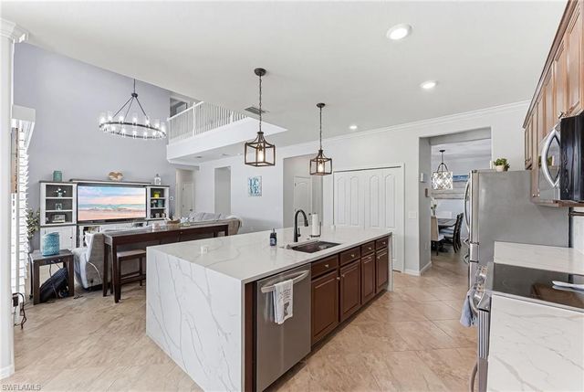 2175 Vermont LN, Naples, FL 34120