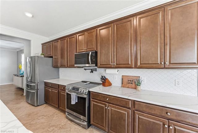 2175 Vermont LN, Naples, FL 34120