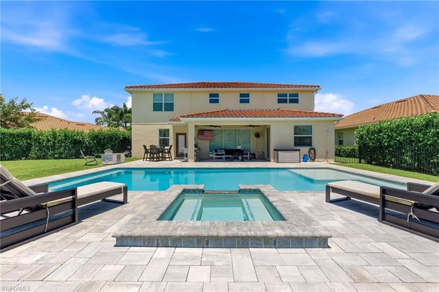 2175 Vermont LN, Naples, FL 34120