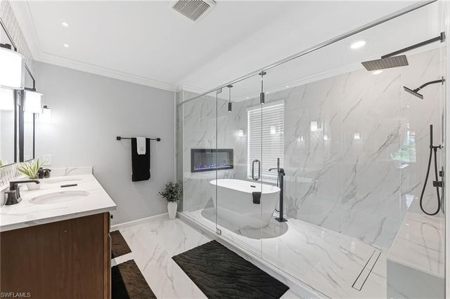 2175 Vermont LN, Naples, FL 34120