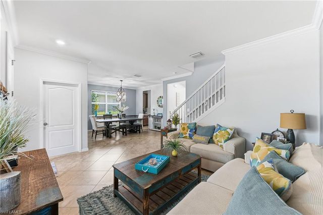 2175 Vermont LN, Naples, FL 34120