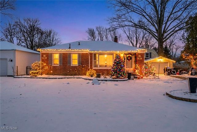 37865 Lorie Boulevard, Avon, OH 44011